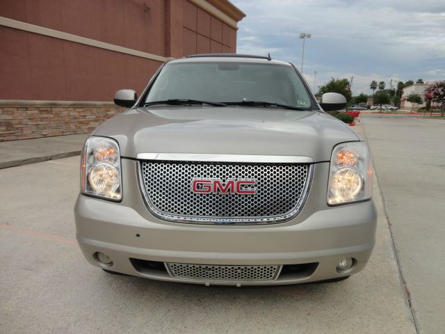 GMC Yukon 2007 photo 3