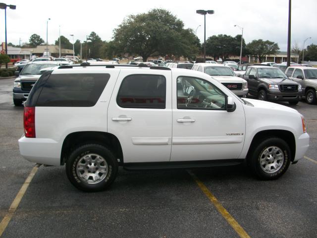 GMC Yukon 2007 photo 3