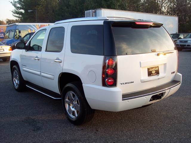 GMC Yukon 2007 photo 4