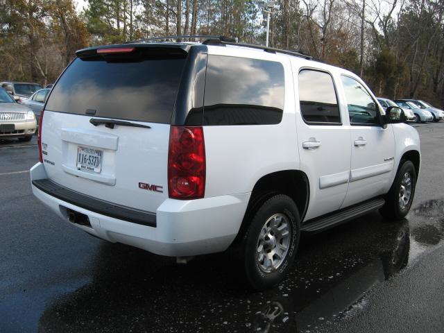 GMC Yukon 2007 photo 3