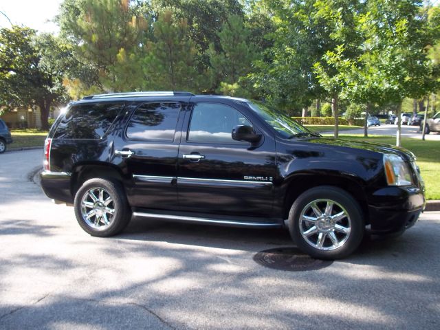 GMC Yukon 2007 photo 1