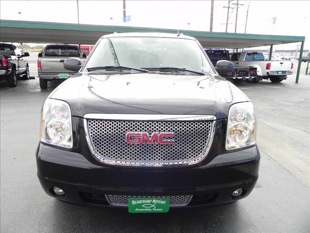 GMC Yukon 2007 photo 2