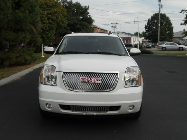 GMC Yukon 2007 photo 3