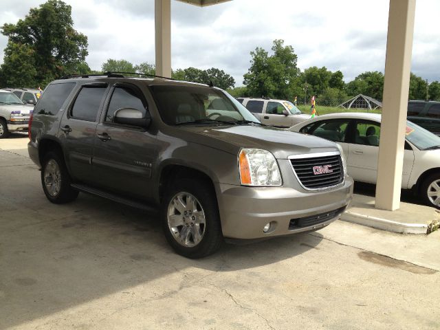 GMC Yukon 2007 photo 2