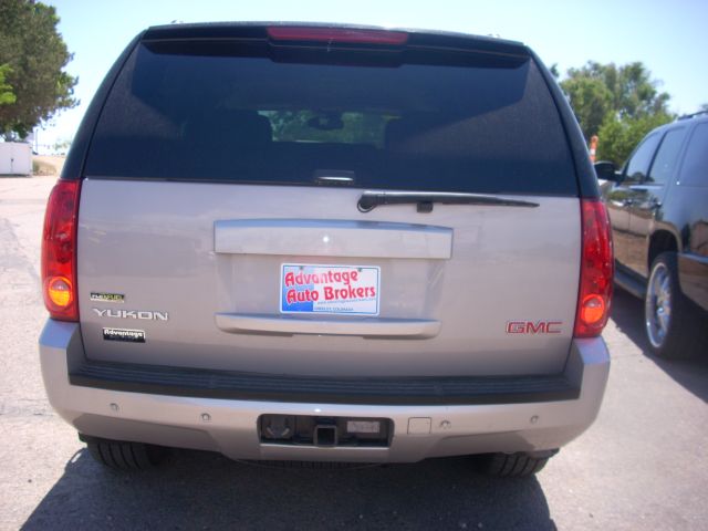 GMC Yukon 2007 photo 18