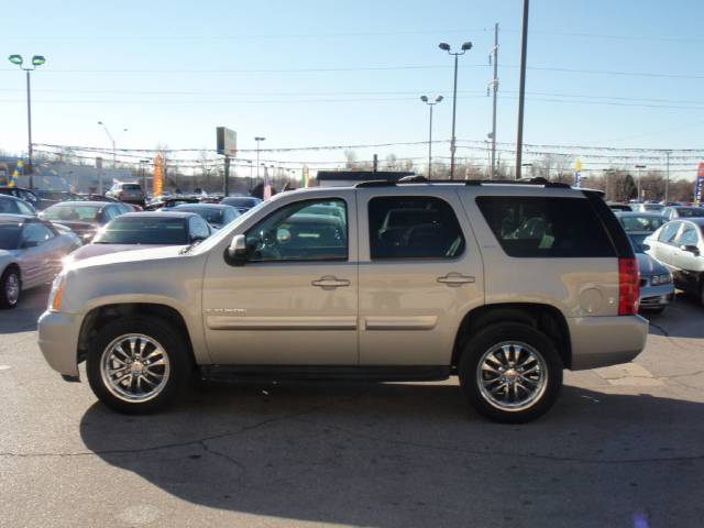 GMC Yukon SLT Sport Utility