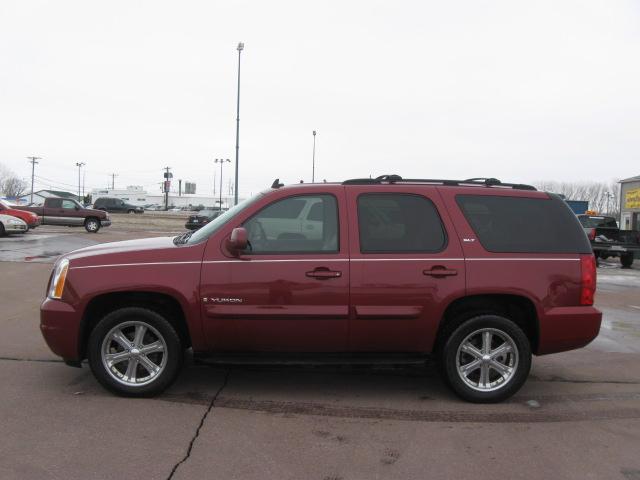 GMC Yukon SLT Sport Utility