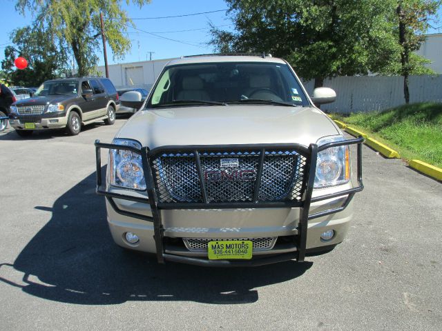 GMC Yukon 2007 photo 2