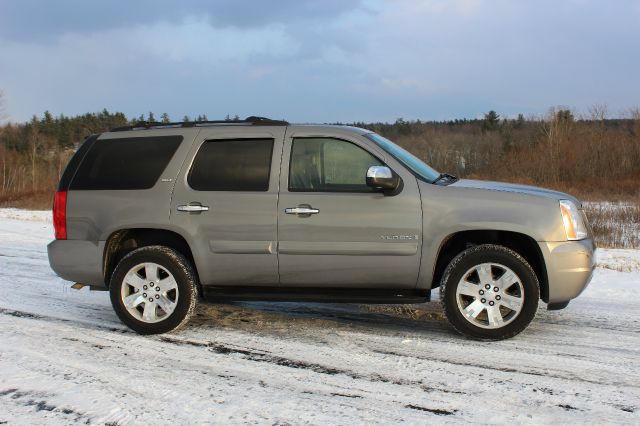 GMC Yukon 2007 photo 3