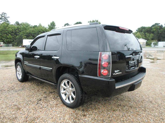 GMC Yukon 2007 photo 16