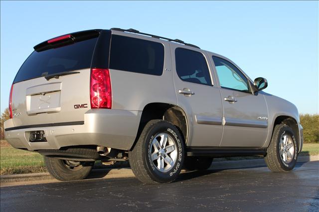 GMC Yukon 2007 photo 1