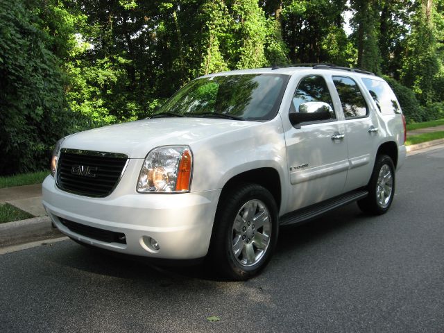 GMC Yukon 2007 photo 3