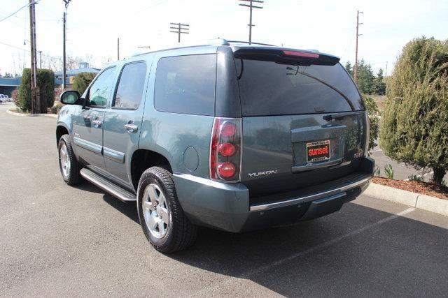 GMC Yukon 2007 photo 2