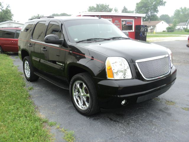 GMC Yukon 2007 photo 2