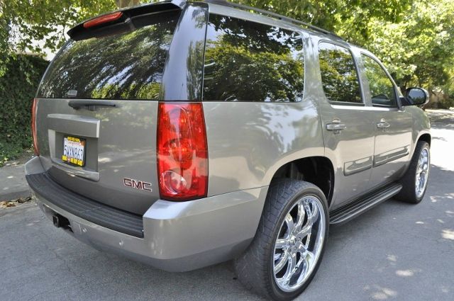 GMC Yukon 2007 photo 11