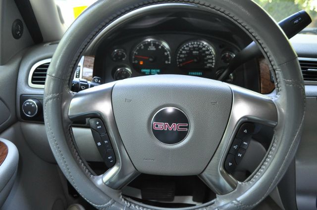 GMC Yukon 2007 photo 18