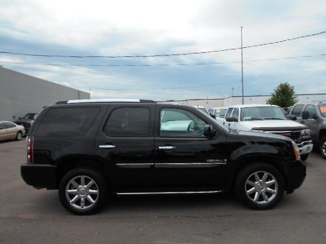 GMC Yukon 2007 photo 1