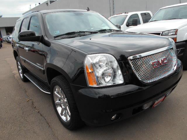 GMC Yukon 2007 photo 2