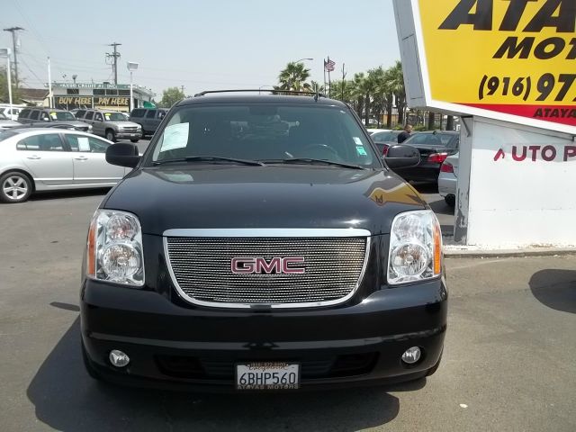 GMC Yukon 2007 photo 2