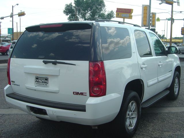 GMC Yukon 2007 photo 2