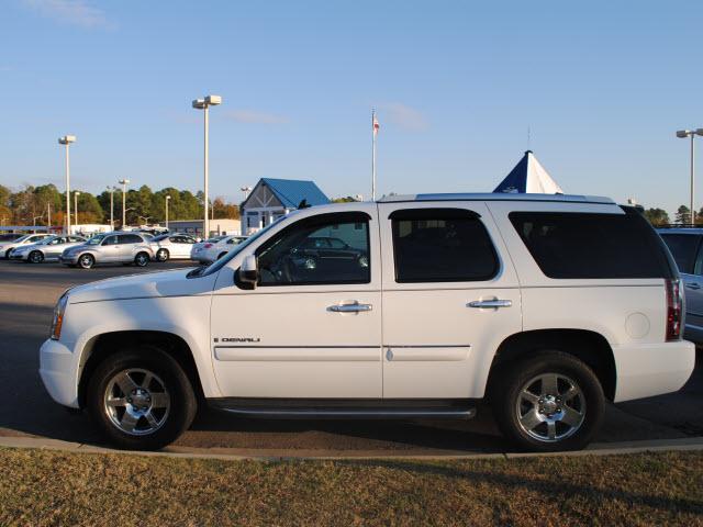 GMC Yukon 2007 photo 1