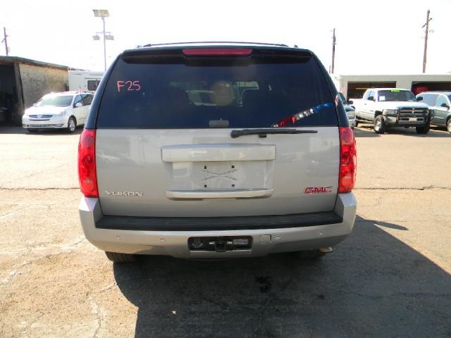 GMC Yukon 2007 photo 3