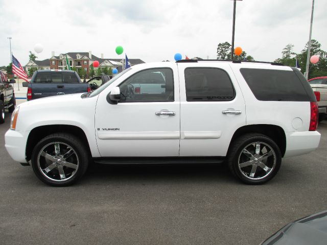 GMC Yukon 2007 photo 24