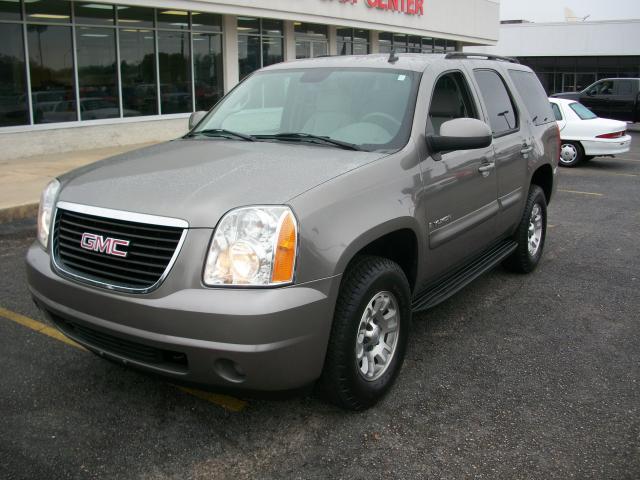 GMC Yukon CLUB CAB 131 WB SLT Sport Utility