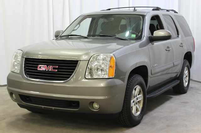 GMC Yukon 2007 photo 2