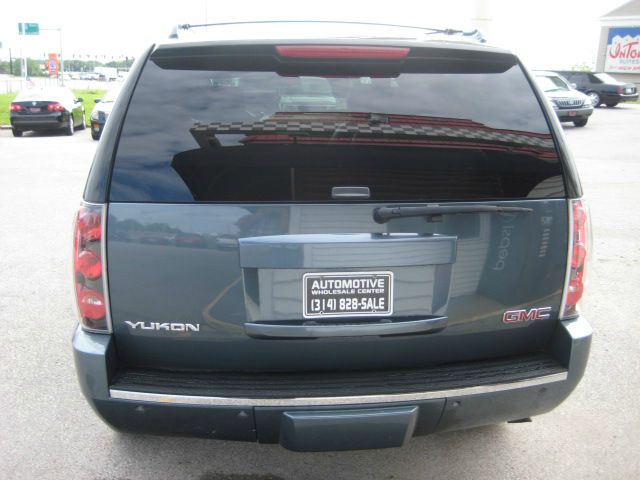 GMC Yukon 2007 photo 27