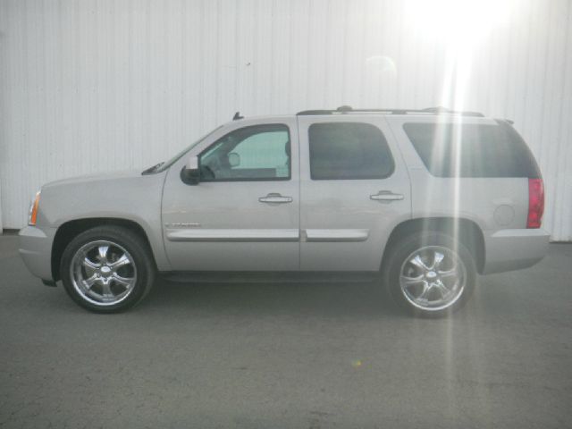 GMC Yukon 2007 photo 2