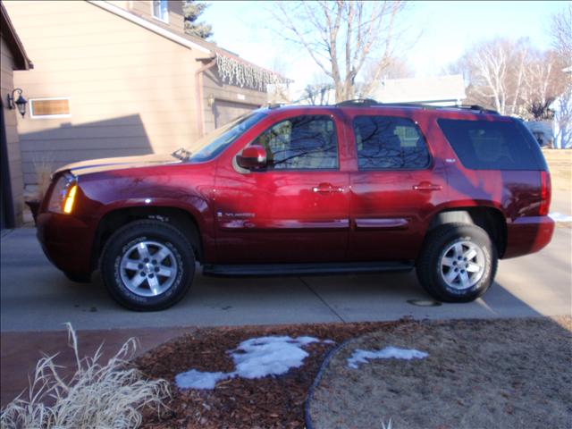 GMC Yukon SLT Sport Utility