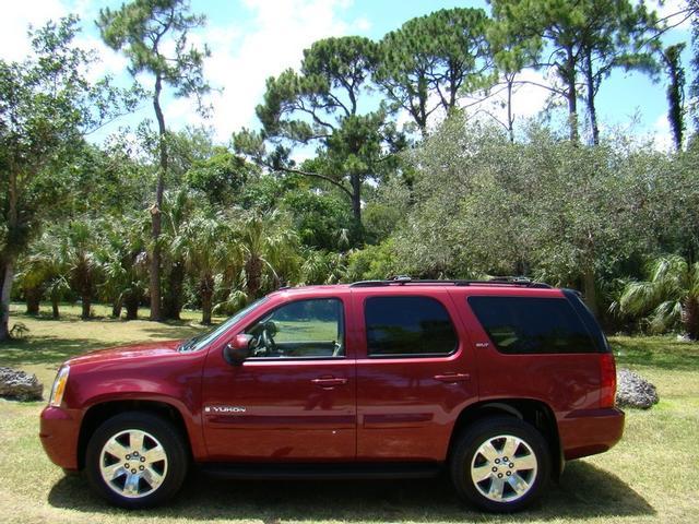 GMC Yukon 2007 photo 1