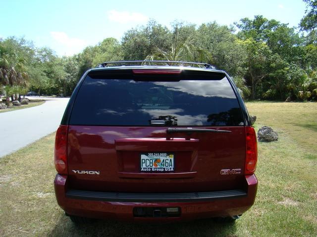 GMC Yukon 2007 photo 3