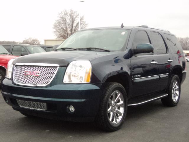 GMC Yukon EX Sedan 4D Sport Utility