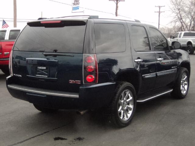 GMC Yukon 2007 photo 3