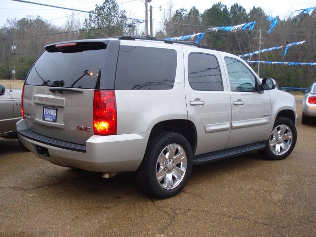 GMC Yukon 2007 photo 1