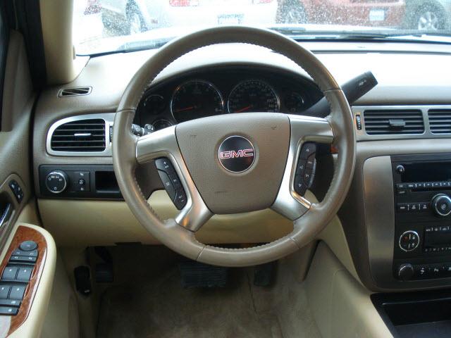 GMC Yukon 2007 photo 3