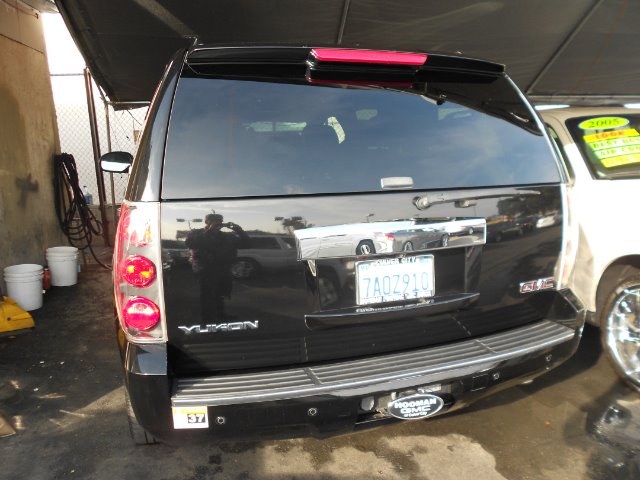 GMC Yukon 2007 photo 3