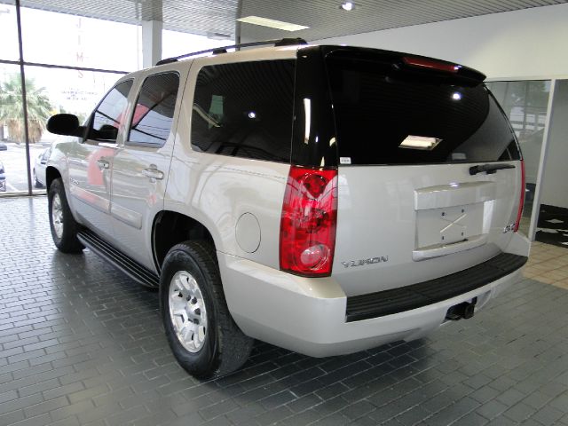 GMC Yukon 2007 photo 1