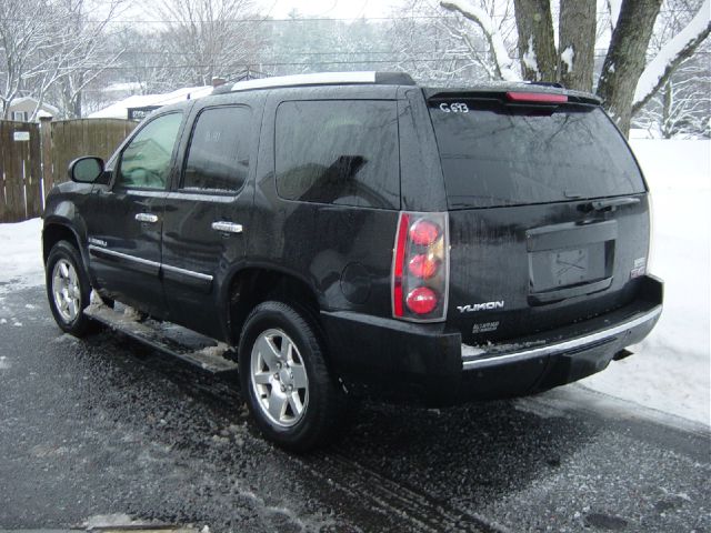 GMC Yukon 2007 photo 1