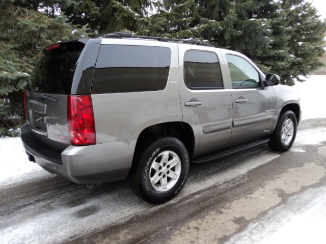 GMC Yukon 2007 photo 2