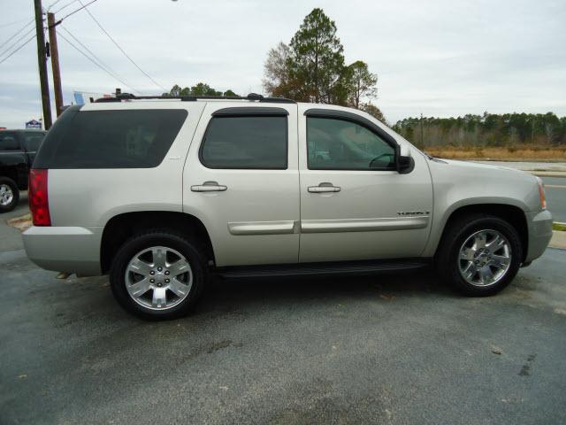 GMC Yukon 2007 photo 3