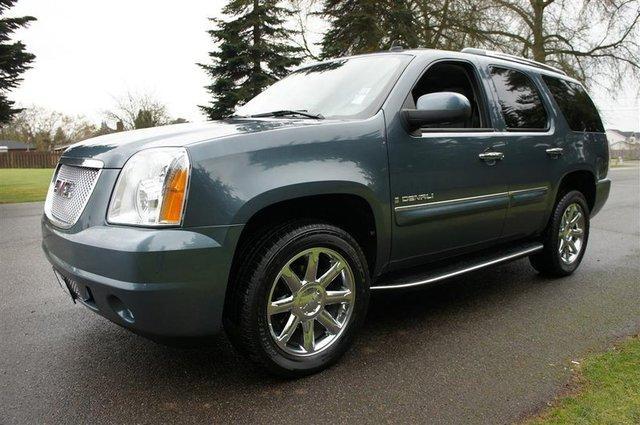 GMC Yukon 2007 photo 2