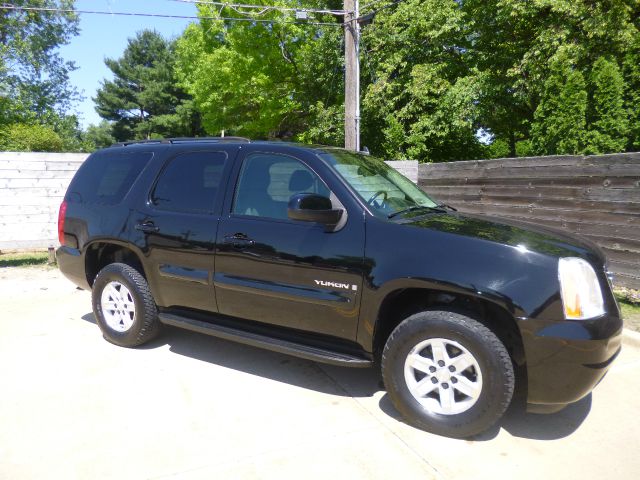 GMC Yukon 2007 photo 2