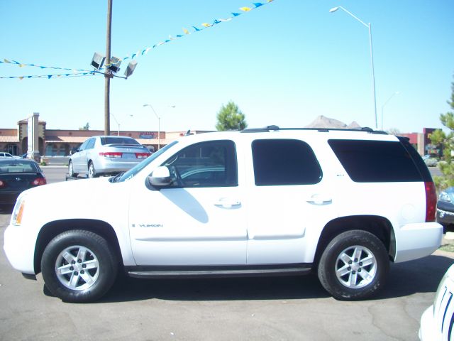 GMC Yukon 4.2L LTHR Hseats XM SUV