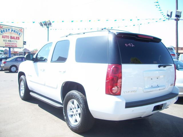 GMC Yukon 2007 photo 2