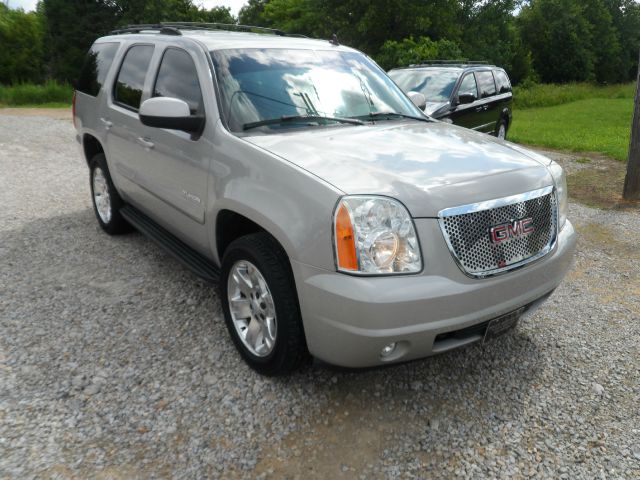 GMC Yukon XL Denali AWD SUV