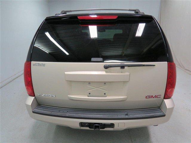 GMC Yukon 2007 photo 4