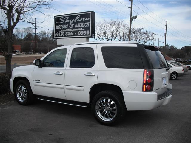 GMC Yukon 2007 photo 1